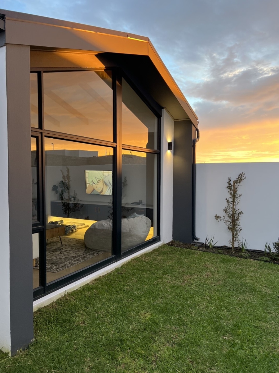 4 Bedroom Property for Sale in Sandown Western Cape